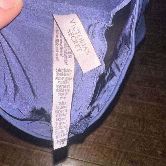 Victoria’s Secret strappy t-shirt lightly lined Demi 34DDD bra - Picture 5 of 5